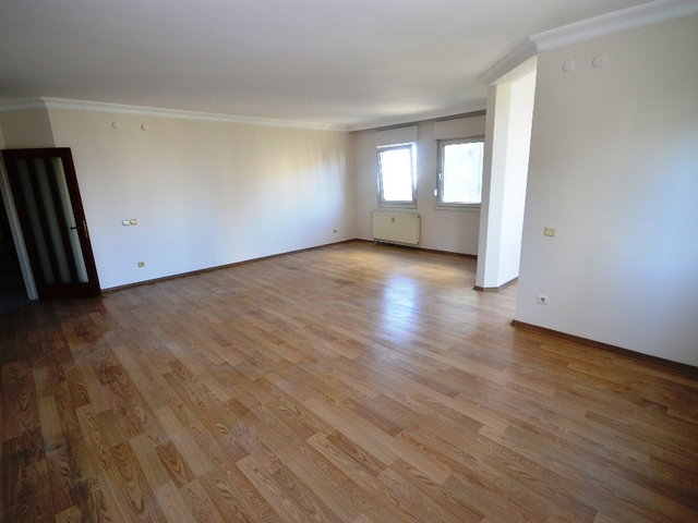 ATAŞEHİR ATA BLOKLARI DENİZ MANZARALI BOŞ 3+1 KİRALIK DAİRE