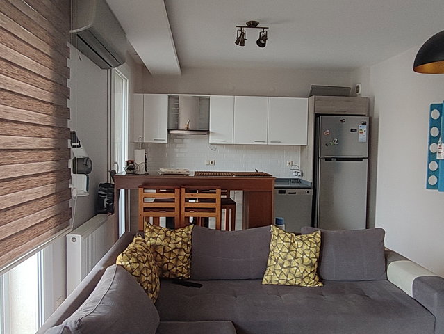 BAYRAKLI KÖRFEZ MAHALLESİNDE EŞYALI KİRALIK EŞSİZ DAİRE