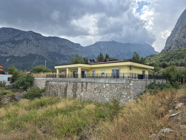 Hisarçandır'da Panoramik Manzaralı Lüks Akıllı 3+1 Villa