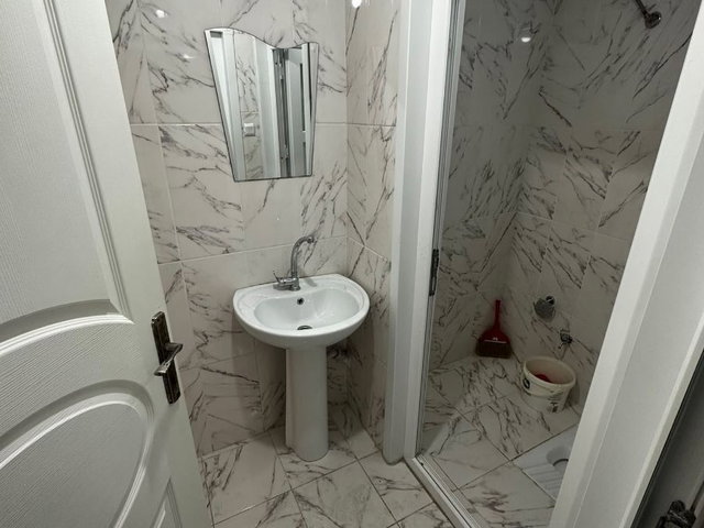 BAĞCILAR FATİH MAH. GENİŞ 3+1 160 M2 5. KAT MASRAFSIZ DAİRE...