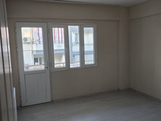 Kemalpaşa Merkezde Arakat Satılık 3+1 Daire