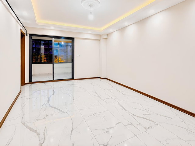 SAKARYA AKYAZI MAHALLESİ'NDE 2+1 DAİRE