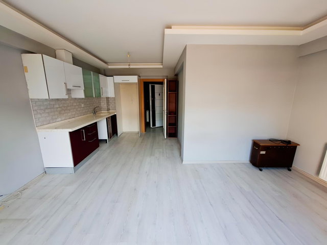 1. KAT 2+1 OTOPARKLI, YÖNETİMLİ, ASANSÖRLÜ BALK ÜNİVERSİTE YAKIN