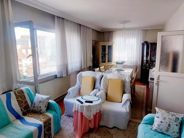 İÇERENKÖYDE MERKEZİ YERDE SATILIK 3+1 DAİRE