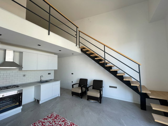 ÇEŞME DALYAN MARİNA YAKININDA 2+1 SATILIK LOFT DAİRE