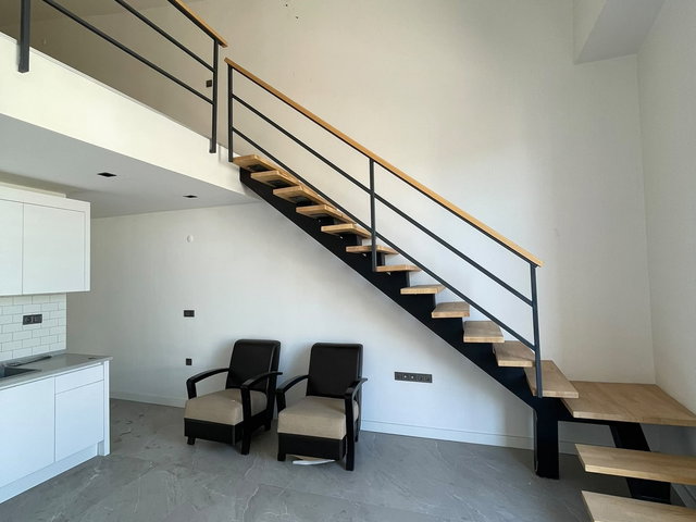 ÇEŞME DALYAN MARİNA YAKININDA 2+1 SATILIK LOFT DAİRE