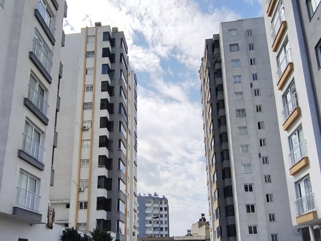 Şehrin Merkezinde Kapalı Otoparklı Site İçerisinde Eşyalı Daire