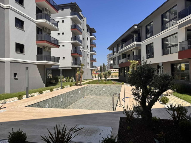 ÇİÇEK PARK HAVUZLU SİTE İÇİ MÜSTAKIL TADINDA 3+1