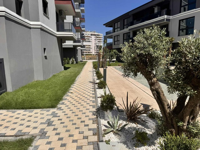 ÇİÇEK PARK HAVUZLU SİTE İÇİ MÜSTAKIL TADINDA 3+1