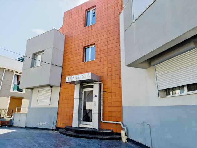 ULUFER'DEN BALÇOVA GENÇ BİNA YATIRIMLIK SATILIK DAİRE