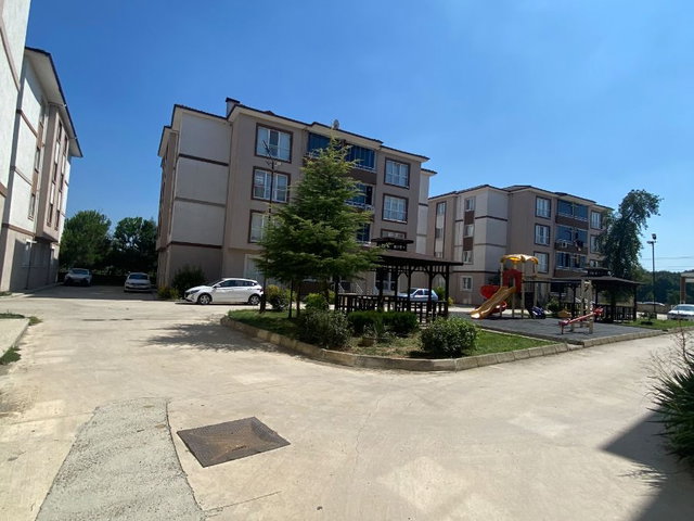 KOÇKENT SİTESİ EBEVEYN BANYOLU 2+1 GİRİŞ KAT DAİRE