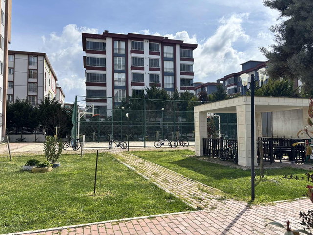 FA ÖZBİR'DEN TEPE BÖLGESİNDE 7/24GÜVENLİKLİ SİTE İÇİ 2+1DAİRE