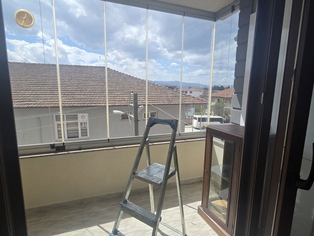 CARŞI MERKEZDE MASRAFSIZ İSKANLI 3CÜ KAT SATILIK YENİ DAİRE