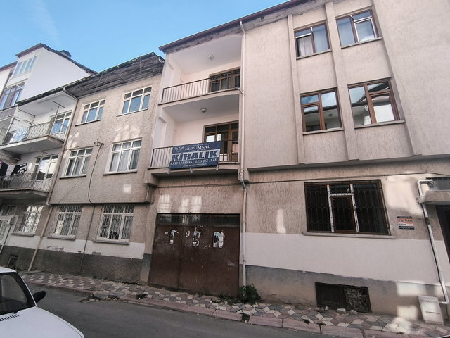 KÜLTÜR MAH.MUHTARLIK YAKINI MÜSTAKİL BİNADA 3+1 KİRALIK DAİRELER
