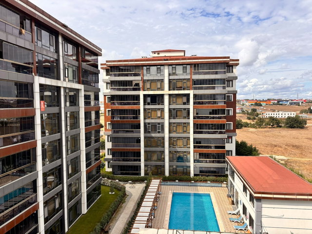 FA ÖZBİRDEN ÇERKEZKÖY KİPA BÖLGESİ HAVUZLU LÜX ARA KAT 1+1 DAİRE