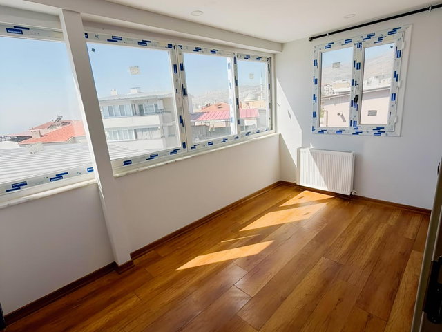 Bornova İnönü mahallesi fırsat Satılık 1+1