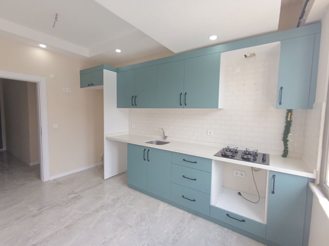 OKULLAR BÖLGESİNDE SATILIK 2+1 DAİRE ARA KAT