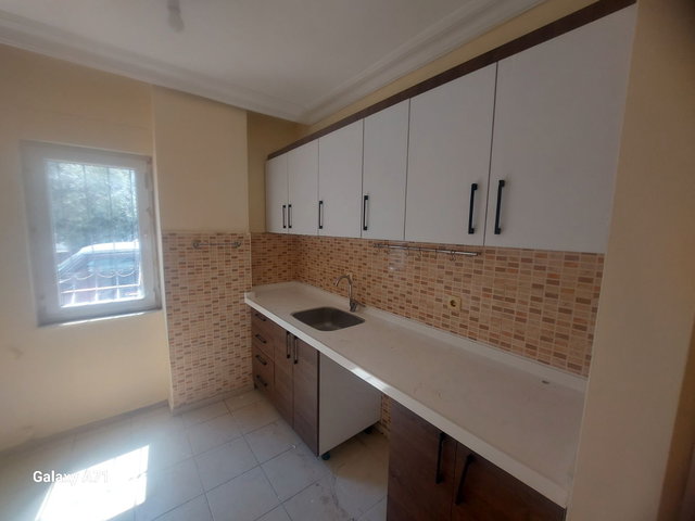 YENİGÜN YAŞAM HASTANESİ ACİL GİRİŞ SOKAĞINDA AYRI MUTFAKLI 1+1