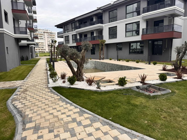 NOVUSS GAYRİMENKUL\ÇİÇEK PARK SİTESİ HAVUZLU LÜKS SATILIK 3+1