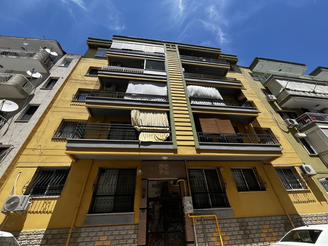 NERGİZ MERKEZDE, İZBANA 2DK MESAFEDE SATILIK 3+1 FIRSAT DAİRE