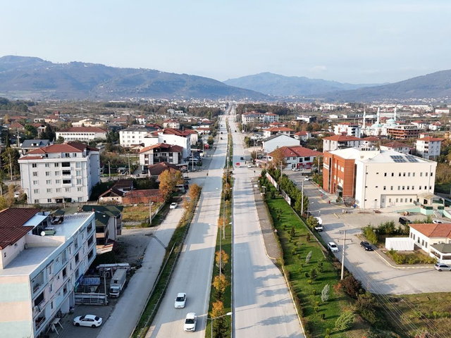 DEVLET HASTANESİ ARKASINDA SATILIK 2+1 DAİRE. YERDEN ISITMA