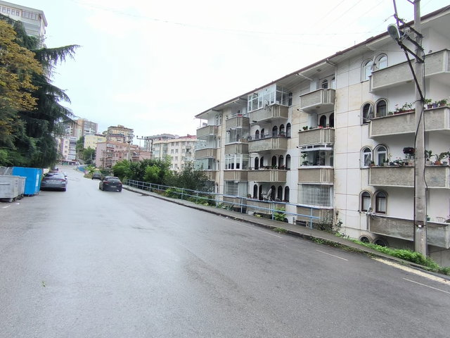 TRABZON SOĞUKSU DA TANJANTA YAKIN SATILIK 4+1 DAİRE