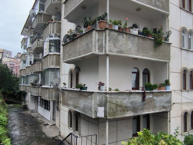TRABZON SOĞUKSU DA TANJANTA YAKIN SATILIK 4+1 DAİRE