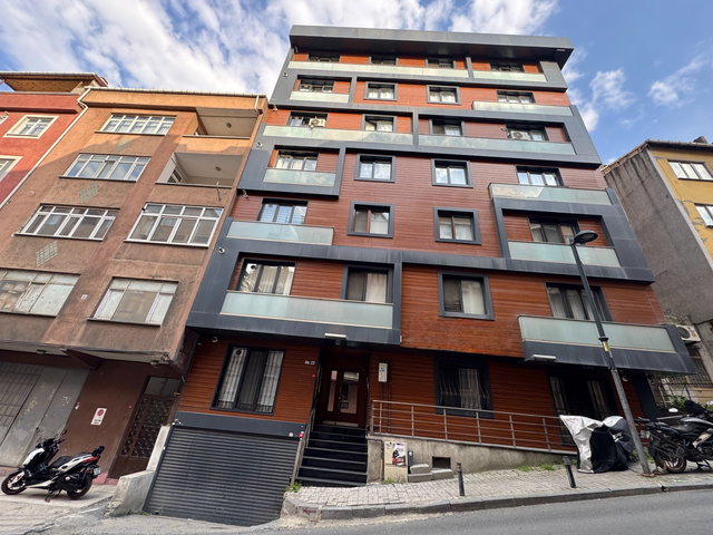 MECİDİYEKÖY CEMAL SURURİ SOKAK'TA SATILIK 3+1 DUBLEKS DAİRE