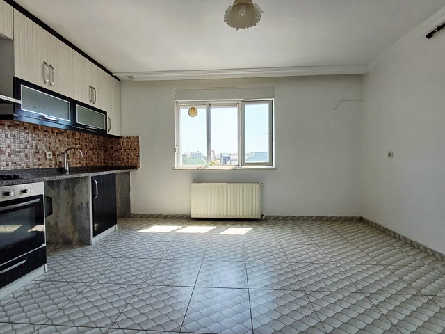 Serik Orta Mahal. 2+1 Asansörlü Ebeveyn Banyolu Doğalgazlı Daire