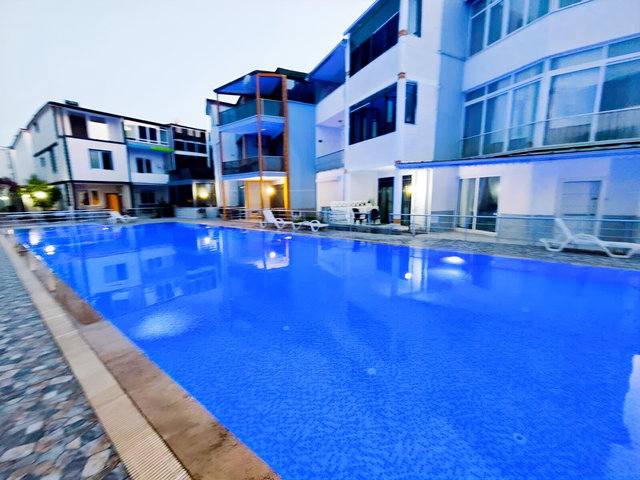 RW'den EŞYALI KİRALIK 4 + 1 VİLLA
