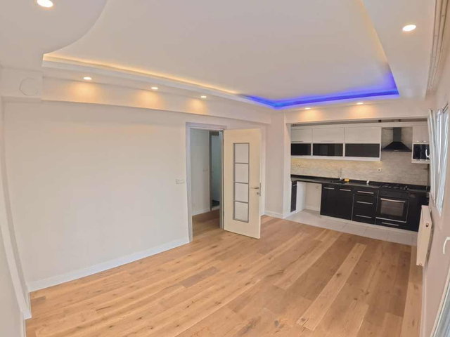 Şemikler'de 3+1 | 11 Yıllık | Ebeveyn Banyolu |105 m2 | KİRALIK
