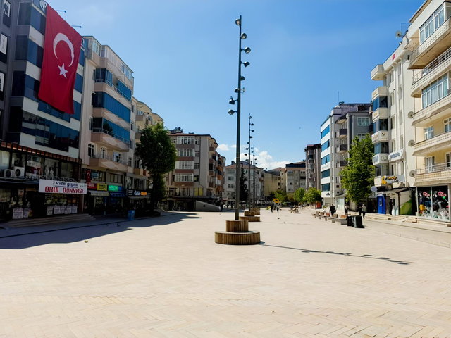 ÖZTRAK CADDESİNDE 2+1 KİRALIK 90 m2 DAİRE