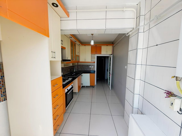 ÖZTRAK CADDESİNDE 2+1 KİRALIK 90 m2 DAİRE