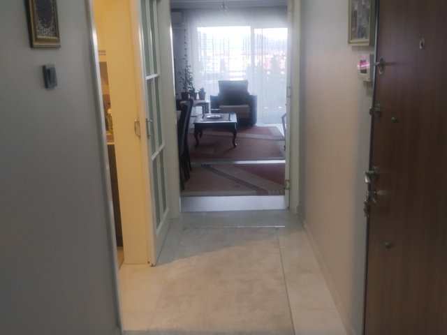 Bornova Merkez Satılık fırsat 3+1 daire