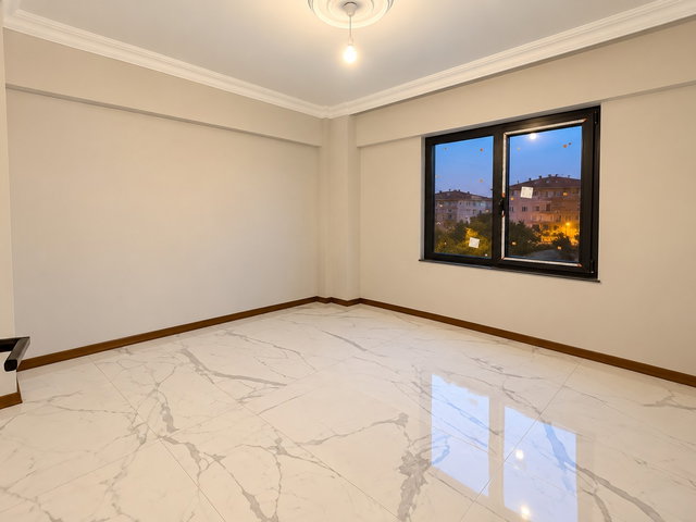 SAKARYA AKYAZI MAHALLESİ'NDE 2+1 DAİRE