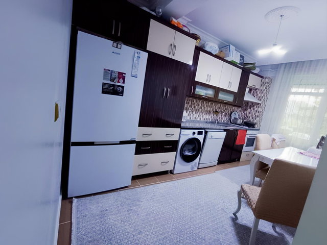 Demirkapı Akşemsettin lise karşı satılık 2+1 yüksek giriş kat