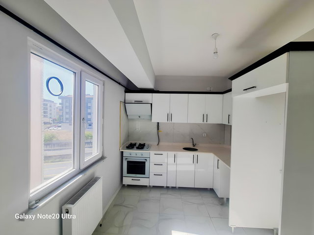 UFUKATASEVER GAYRİMENKULDEN OKULLARA YAKIN KONUMDA 2+1 DAİRE