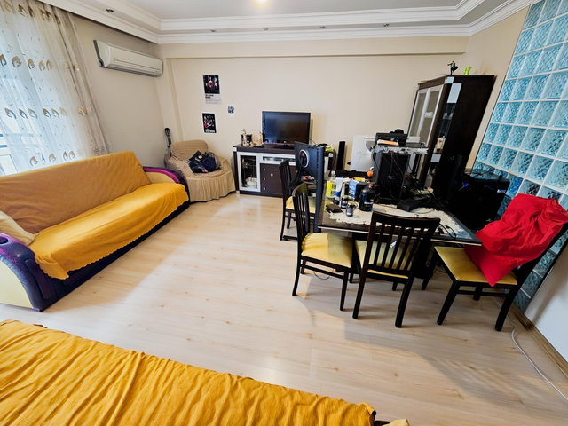 EKONOMİ ÜNİVERSİTESİ'NE YAKIN EŞYALI KİRALIK DAİRE.