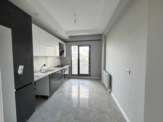 FA ÖZBİR'DEN CUMHURİYETTE 7/24 GÜVENLİKLİ SİTE İÇİ 2+1DAİRE