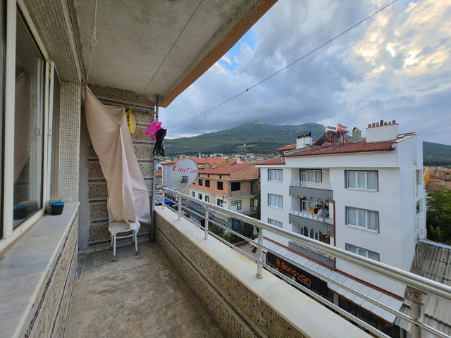 ÇINAR GRUP'DAN ÇAY ÇARŞI MERKEZİNDE SATILIK 3+1 FIRSAT DAİRE