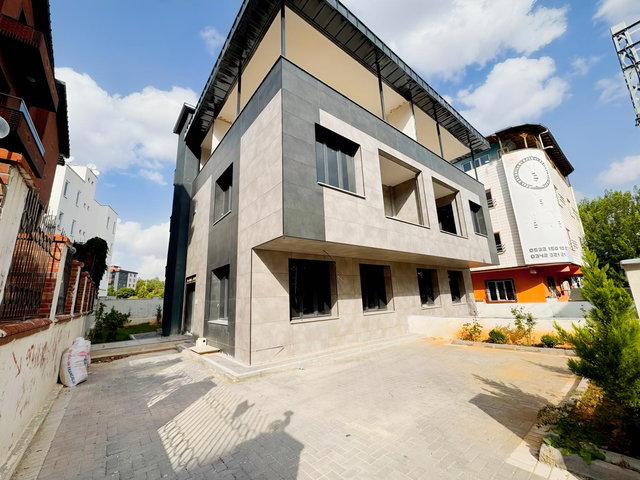 ADLİYE YÜRÜME MESAFESİ İKİZ TİCARİ VİLLA - TEK/KOMPLE SATILIK
