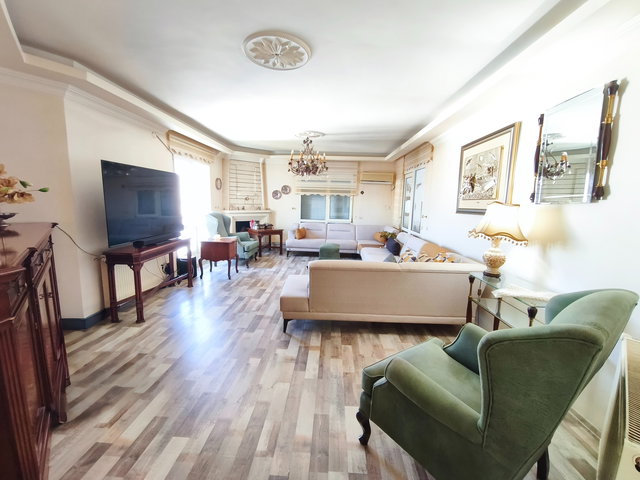 Kuşadası Ege mahallesinde, kiralık, 3+1, deniz manzaralı daire.