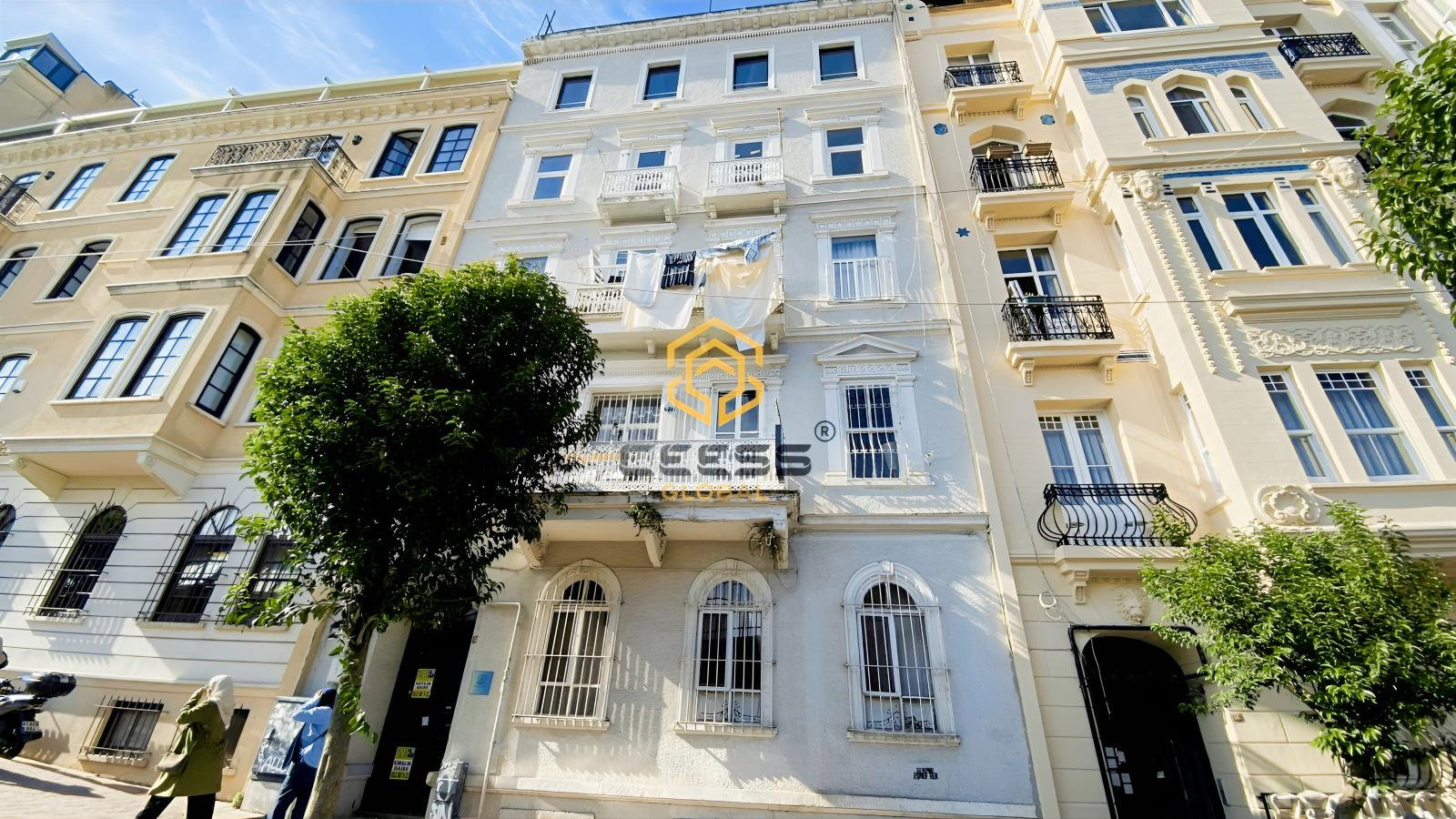 GALATA KULESİNE YAKIN, MANZARALI TERASLI 4+1 KİRALIK DAİRE/OFİS