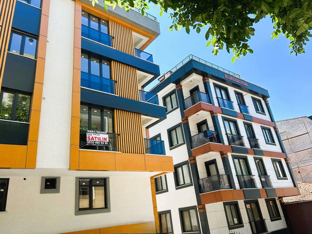 CUMHURİYET MAH PRESTİJLİ KONUMDA AYRI MUTFAKLI,BALKONLU 2+1