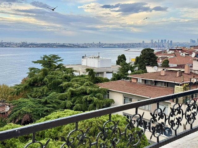 ODAK'tan Moda Burnu'nda Panoramik Deniz Manzaralı Teras Kat