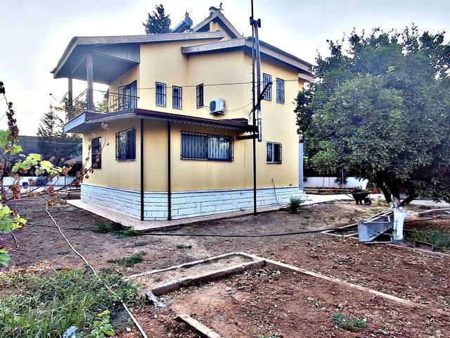 1275 m2 Arsa İçerisinde Müstakil 2 adet Villa 8+2 Net 550 m2