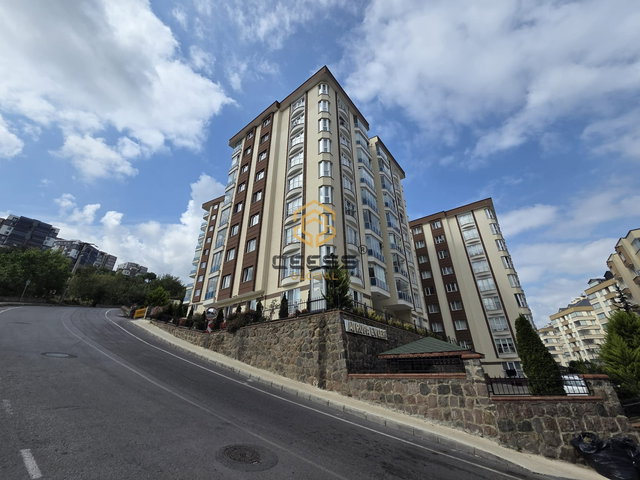 TRABZON BEŞİRLİ AVRUPA EVLERİ'NDE EŞYALI SATILIK 4+1 DAİRE