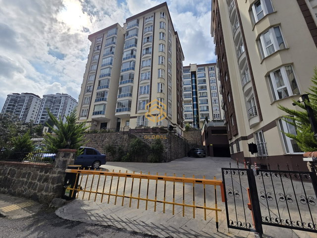 TRABZON BEŞİRLİ AVRUPA EVLERİ'NDE EŞYALI SATILIK 4+1 DAİRE