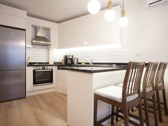 ODAK EMLAK'tan Kadıköy Anadolu Lisesine Yakın Eşyalı Kiralık