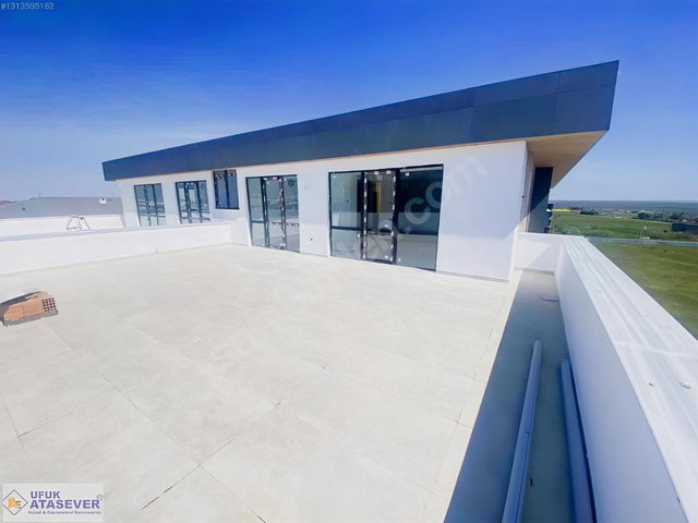 UFUKATASEVER GAYRİMENKULDEN TERASLI KIRALIK 1+1 DAİRE